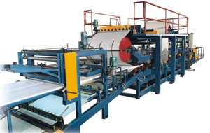 Sandwich panel rollforming machine