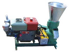 Pellet-press-with-diesel-motor